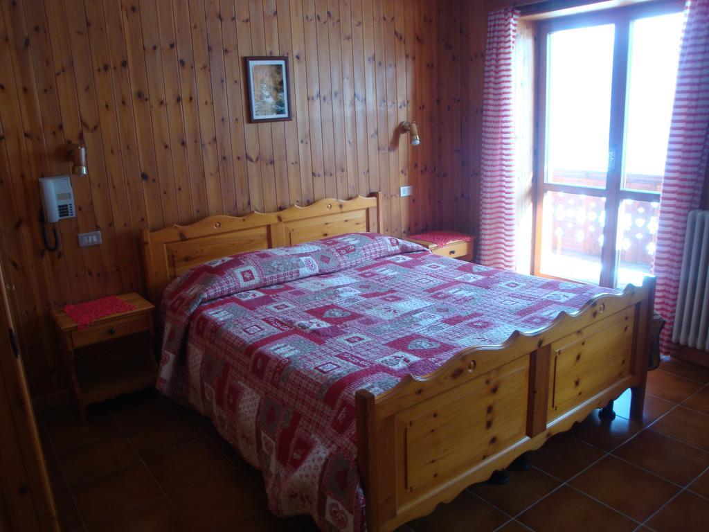 Hotel Alpe Fleurie Champoluc Dış mekan fotoğraf