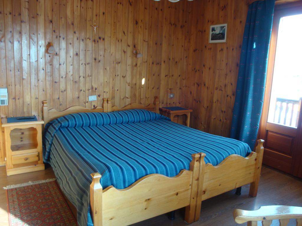 Hotel Alpe Fleurie Champoluc Dış mekan fotoğraf