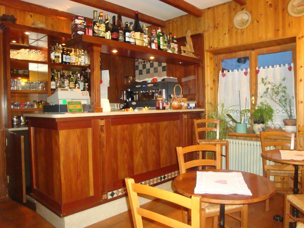 Hotel Alpe Fleurie Champoluc Dış mekan fotoğraf